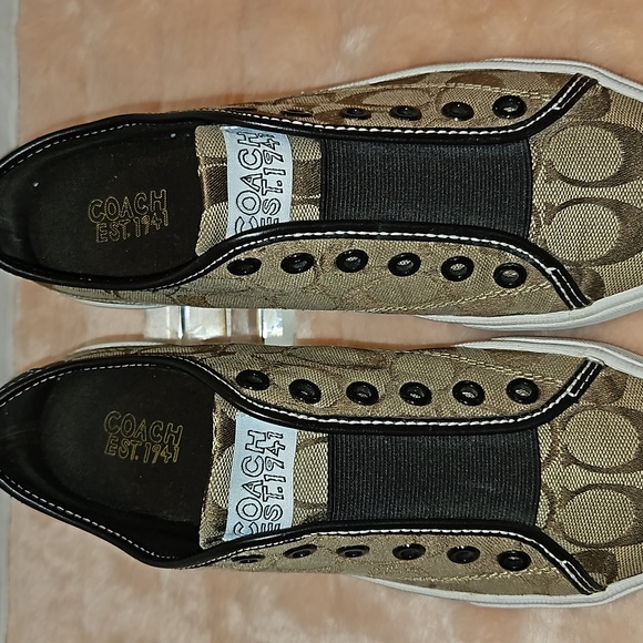 PREOWNED COACH SNEAKERS - Picture 4 of 7
